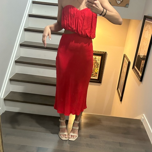 Free People Third Form Overflow Red Strapless Cut Out Party Dress Size 4 NWOT - Picture 8 of 11